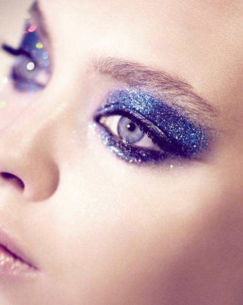 maquiagem-de-carnaval-glitter-azul-petroleo
